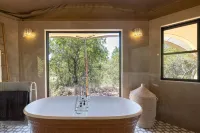 Oase by 7 Star Lodges - Greater Kruger Private 530ha Reserve - romantici
