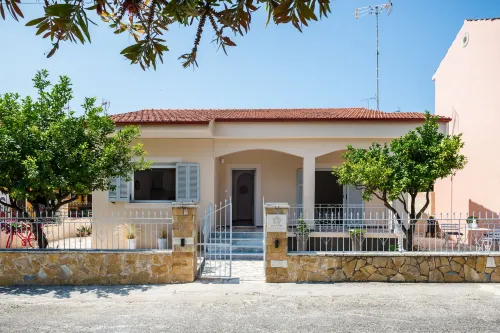 Als Holiday Houses by Konnect Hotels in Feakes