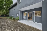 Inn & Out Sandton Hoteles en 