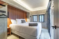 Z102 Studios, 4 Industrial Beach Condos w Pool! Hotel a 