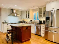 7 Min to UNC Hospital - Walk to Downtown Carrboro / 20 min to Duke Hospital Hotels in Carrboro