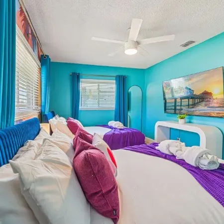Clearwater Dream! Singles Pickleball, Heated Pool