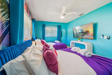 Clearwater Dream! Singles Pickleball, Heated Pool