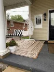 Entire Two story 4 bed/2 full bath. Historical home only steps to Centre college