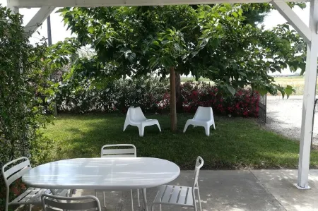 Villa 2.5 km from the sea, unit 2 Отели рядом с достопримечательностью «Golf Club Metaponto»