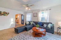 *NEW! Well-Appointed Ukiah 3 beds , 2 baths Home