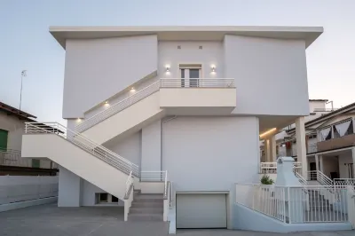 Itaca apartment directly on the beach of San Mauro Mare Parco di Levante 주변 호텔