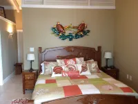 Beach Front Paradise Home.  Luxurious Funishings! Hotels in Cayman Brac
