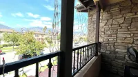 Upscale Condo NEW 2 BR ENSuite 2.5 Bath Attached Garage , full amenities