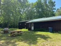Cabin with Private Lake Access - Chalets