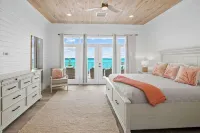 Newly Built Luxury 5- Bedroom Beachfront Villa with Infinity Heated Pool - Gym
