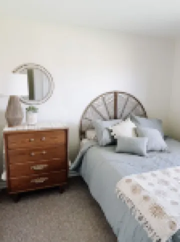 Short Drive to Point Pelee! Forget Your Worries in This Spacious & Serene Space