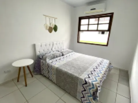 Casa Caiobá! 4 Quartos com Ar-cond., 4 Vagas de Estacionamento, Amplo Quintal! 馬蒂紐斯酒店