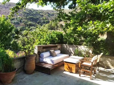 Mansion-House with character near to the best beach of Crete:the lagoon of Elafonisi