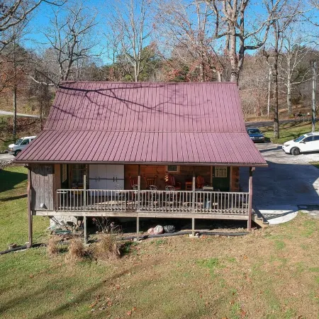 Valentine Drive Cabin 2