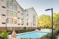 Hampton Inn & Suites Tampa-North - Kitchens