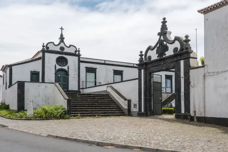 Casa do Loreto - Ponta Delgada Отели в г. Сан-Роке
