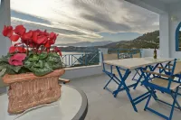 Villa Stella,  swimming pool, by the beach,  close to Athens