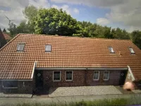 North Sea coast directly on the dike + natural beach