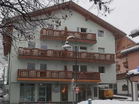 Apartment Yako - central location