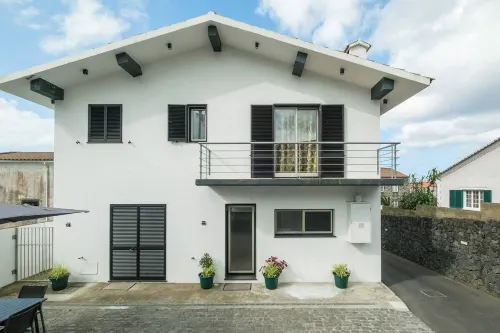 English House 卡佩拉什住宿飯店