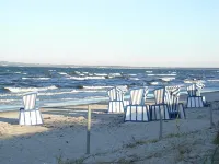 2 rooms apartment in the Kurparkcarree, with elevator to the 1st floor, beach distance 80m Hotels in Juliusruh