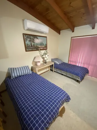 Cozy Mountain Retreat Located in Picturesque Township of Talbingo Отели в г. Тьюмут