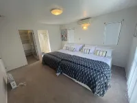Auckland City & AIRPORT Near Sylvia park mall Hotels in Mount Wellington