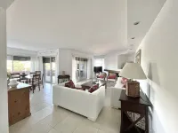 Punta del Este Spacious apartment in front of the beach with housekeeping