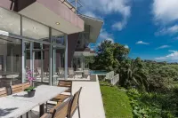 Private, Centrally Located with Amazing Ocean, Jungle & DAILY Wildlife Viewing!