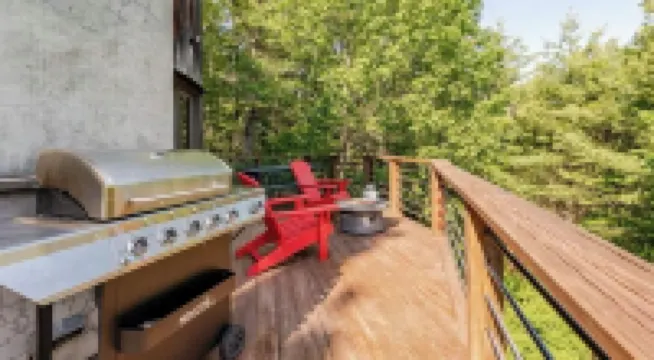 Cozy Silo with Sunset Mountain Views