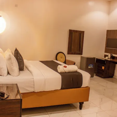 VICTORIAN BLOOM HOTEL AND RESORT ASABA