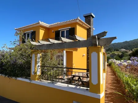 Home for Nature Tourism, Madeira Island LEAHOUSE, Nature and Sea