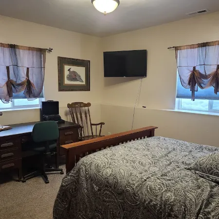 Your Home Away From Home in a country setting while still being close to town.