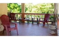 FAMILY GETAWAY LOCATION Spacious four-bedroom home near beaches