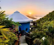 Penthouse Views Full AC Coral Bay St John, Easy Drive Restaurants, Bars, Beaches