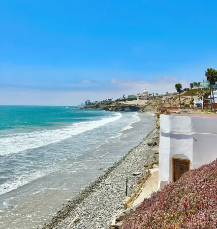 Secluded One-of-a-Kind Beachfront Bungalow!