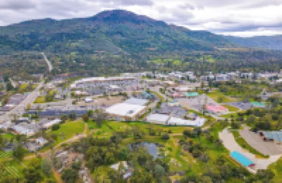 Walk to Dtwn! Dog-Friendly Oakhurst Gem with Yard