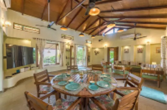 CosmicStays Joshet Farmstay Your Quiet Countryside Mediterranean Escape Hoteles en Talegaon Dabhade