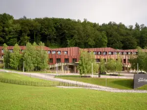 索特利爾歐裏米爾温泉酒店