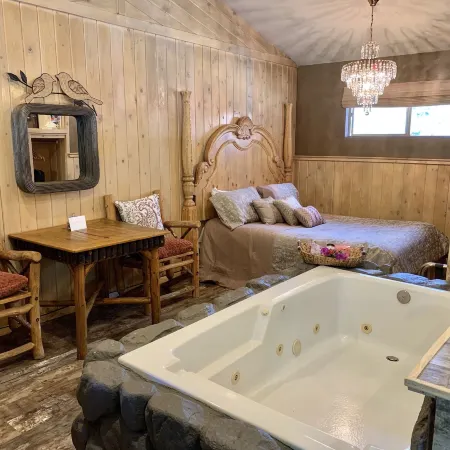 Grey Squirrel Resort