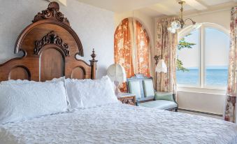 Martine Inn