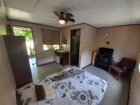 Hotel El Colibri Rojo - Cabinas - le Colibri Rouge Hotels in 