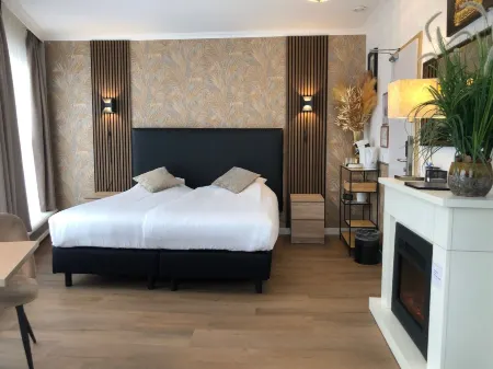 Hotel de Keizerskroon Hoorn Отели в г. Хорн