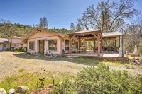 Gorgeous Oakhurst Retreat w/ Swimming Hole!