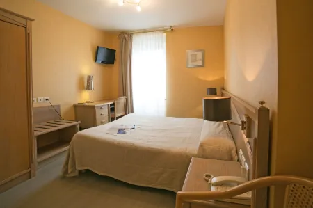 Hotel Beau Rivage Отели в г. Шерюекс