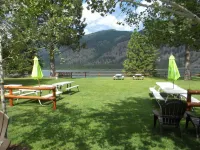 Lakeside Resort and Motel Hotels in Trout Creek
