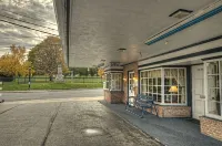 Budget Host Three Crowns Motor Lodge Hôtels à : canton de Cumberland