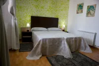Aparthotel Can Gallart Hotels in Angles