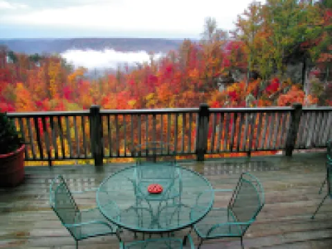 Garden Inn Bed & Breakfast at Bee Rock Hotels in Putnam County